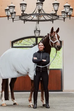 Online Platinum 23 Velvet Crystal Cooler Ulldekken Og Svettedekken