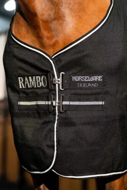 New Rambo Stalldekken med mikrofiberfôr, 0g Stalldekken
