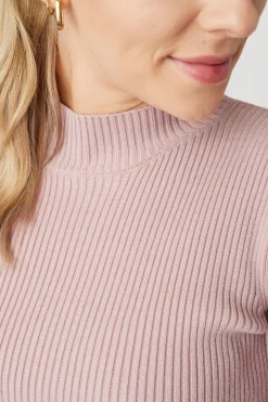 Sale Ava ribbestrikket pullover til dame Gensere & Fleece