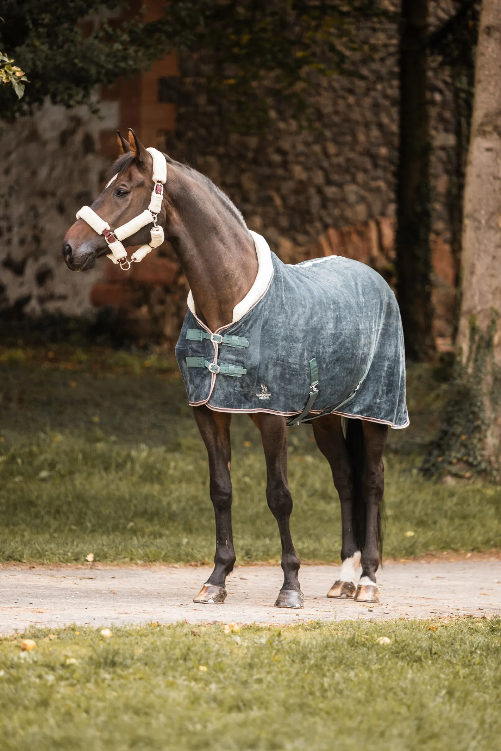 Hot Leighton Teens Collection svettedekken i fleece med pelskrage Ulldekken Og Svettedekken