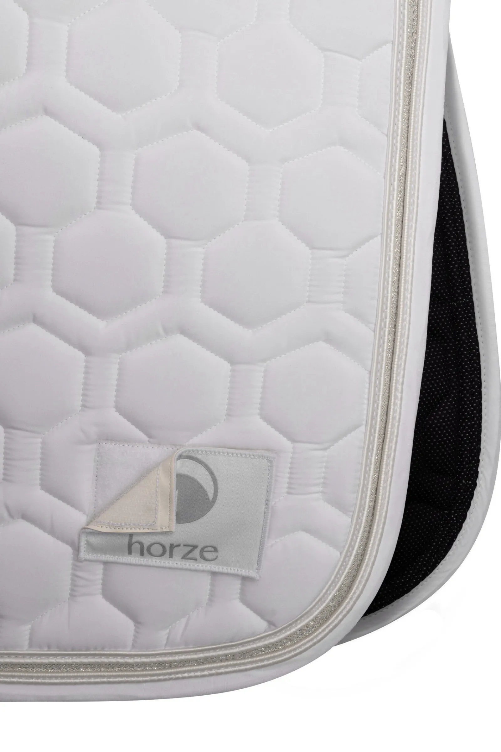 Urban Vitality sprangsjabrak til stevne Ponni Sjabrak|Allround- Og Sprangsjabraker