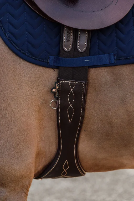 Outlet Horsewear anatomisk gjord Gjorder