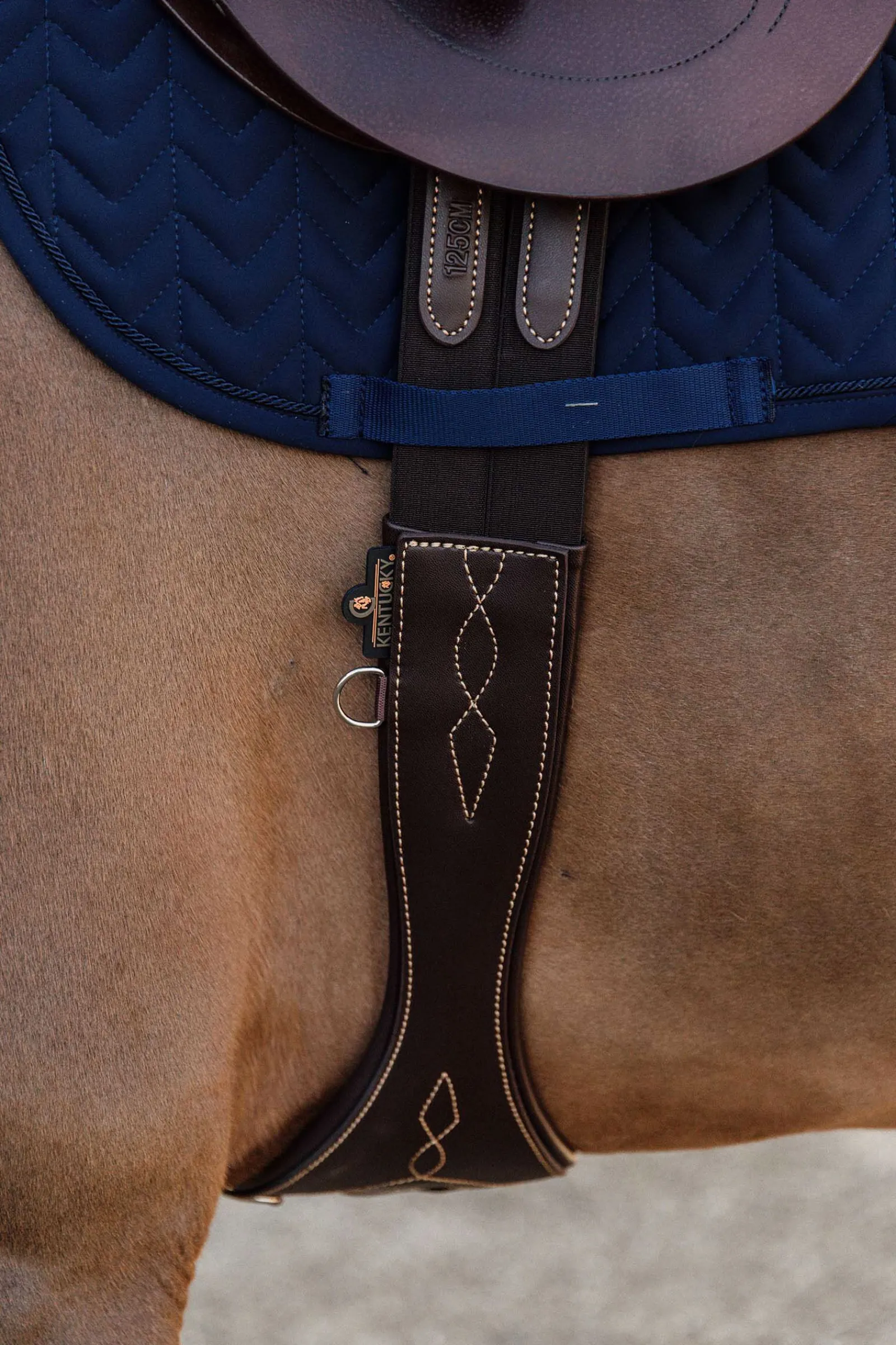 Outlet Horsewear anatomisk gjord Gjorder
