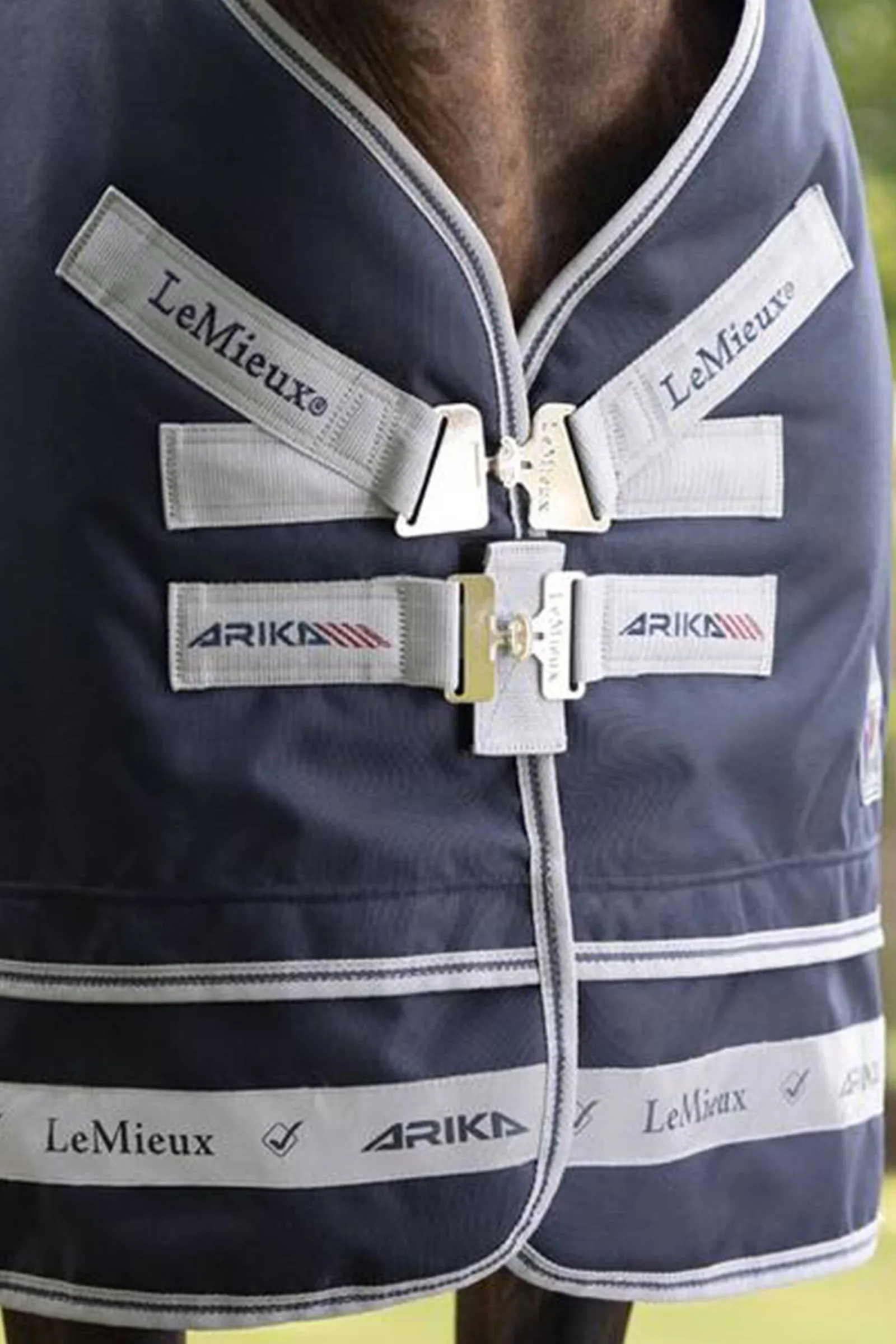Arika Storm-Tek Lightweight Turnout Rug, 100g Regndekken
