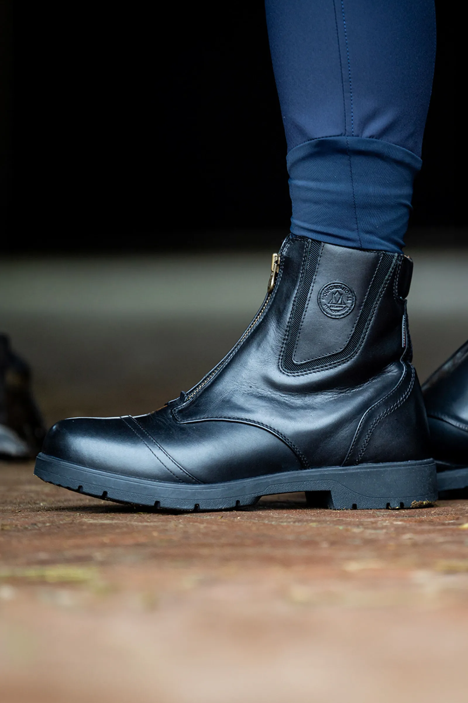 New Mountain Horse Wild River stallsko med glidelås Ridesko Og Jodphurs